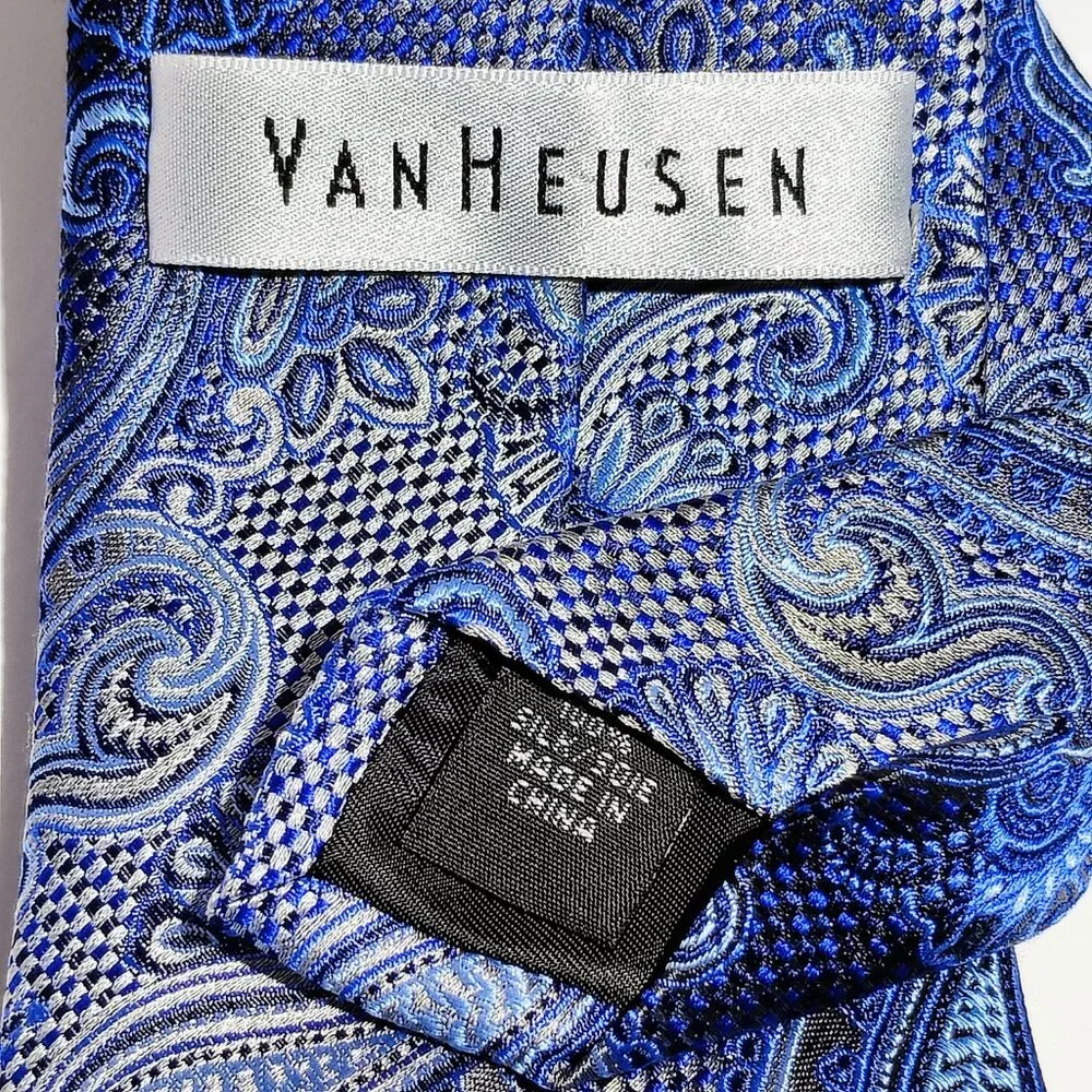 Van Heusen Paisley Men's‎ Silk Tie